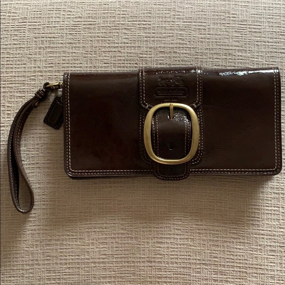 Coach Patent Clutch